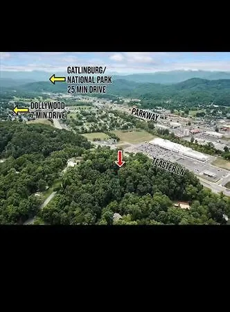 Bear Nakid Villa Pigeon Forge Exterior photo